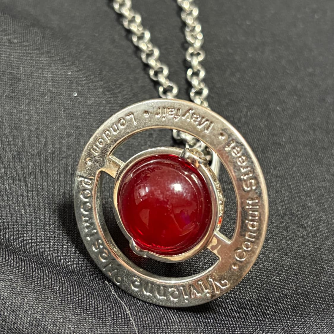 비비안웨스트우드 New Petite Orb Pendant 목걸이 상품이미지2