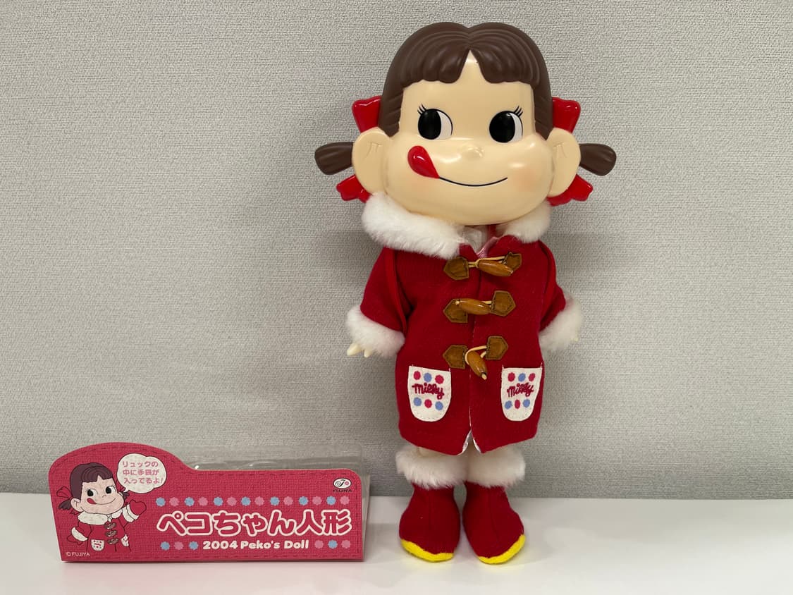 페코짱 밀키 레드 코트 2004 인형 상품이미지2
