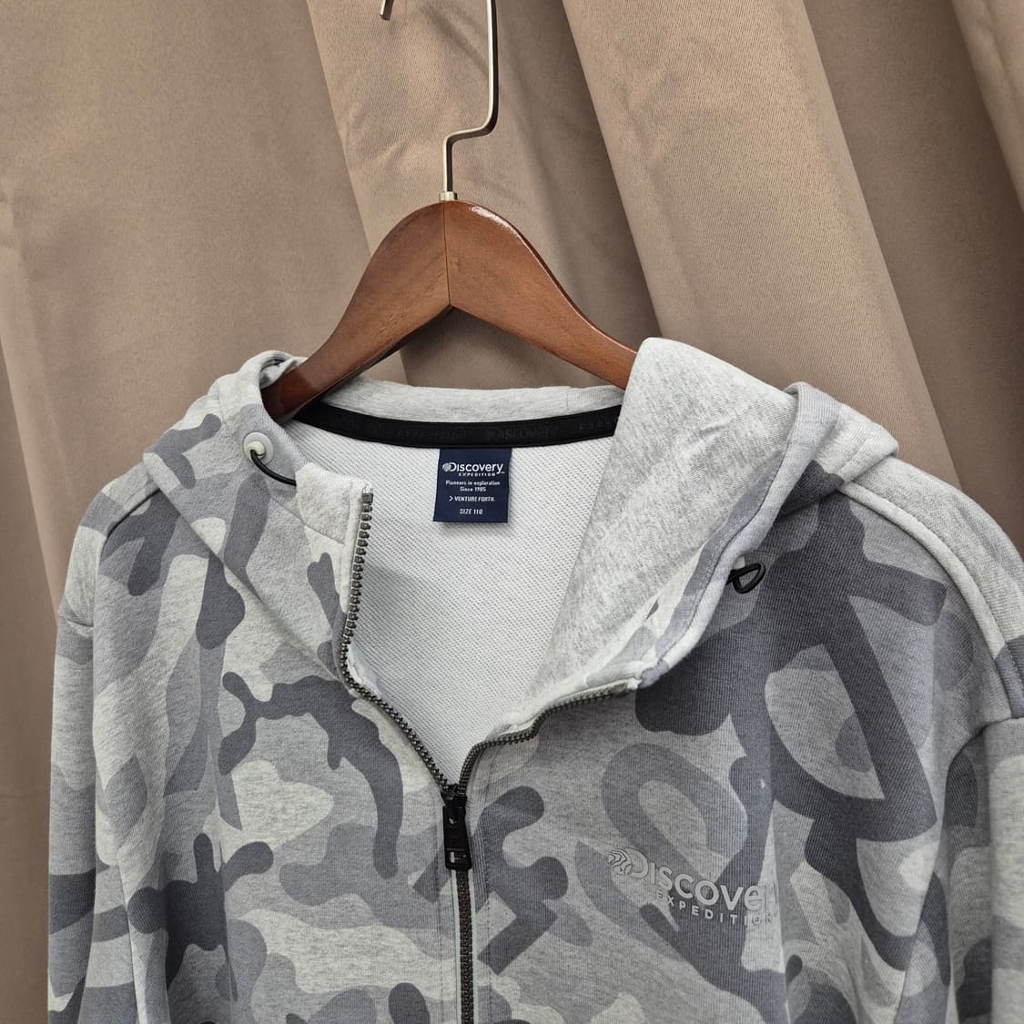 디스커버리 카모 후드 집업 110 상품이미지3