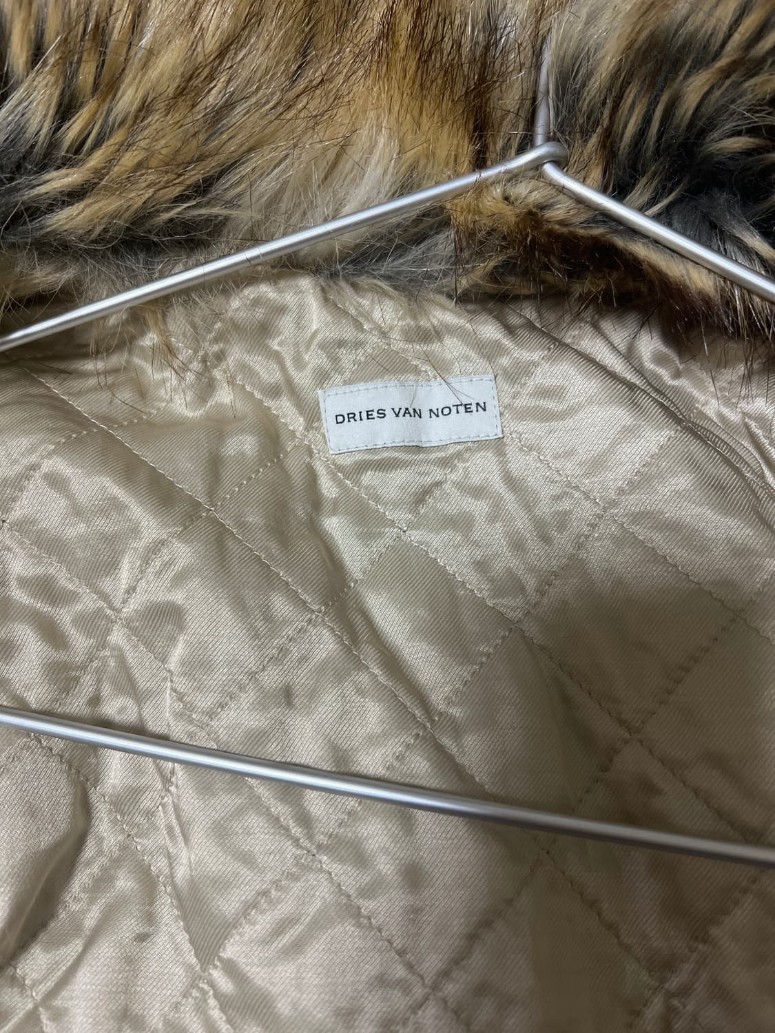 드리스 반 노튼 퍼 상품이미지2