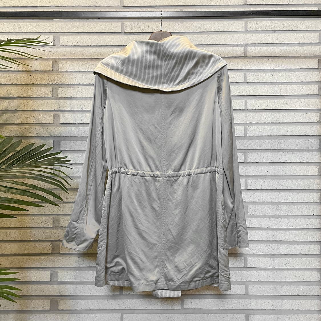 조르지오 아르마니 자켓 빅카라 실크안감 허리 스트링 디테일 그레이 그레이 상품이미지3