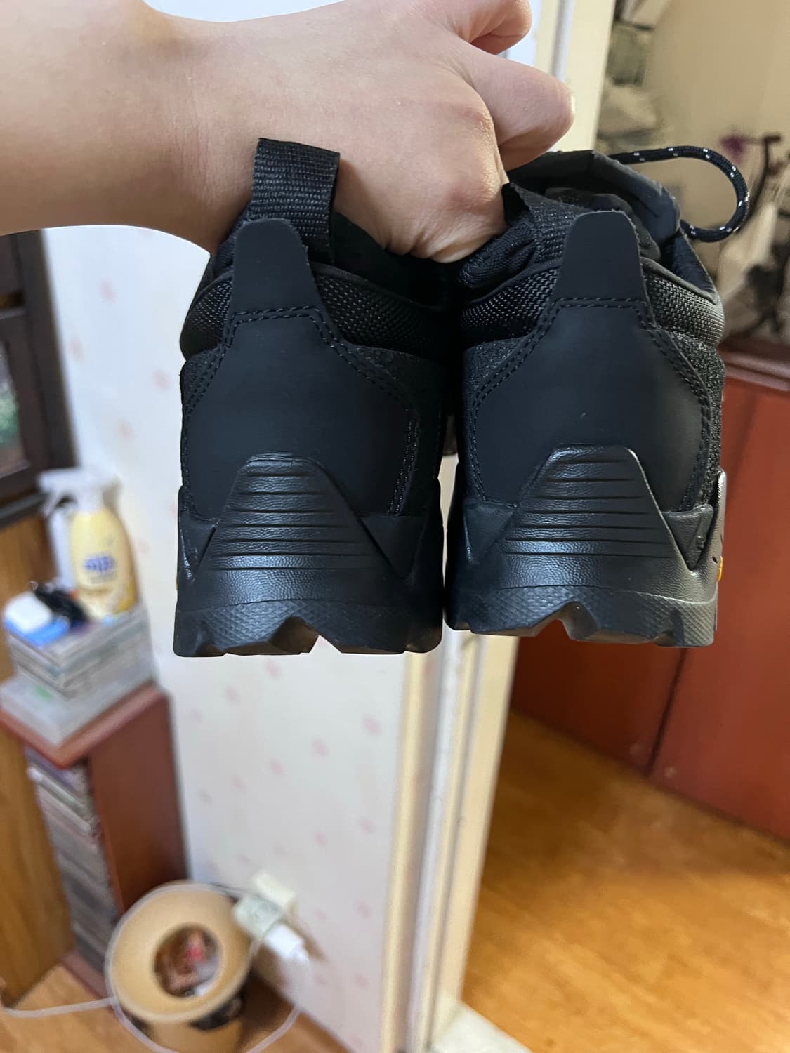 로아 닐 260 사이즈 판매합니다 상품이미지6