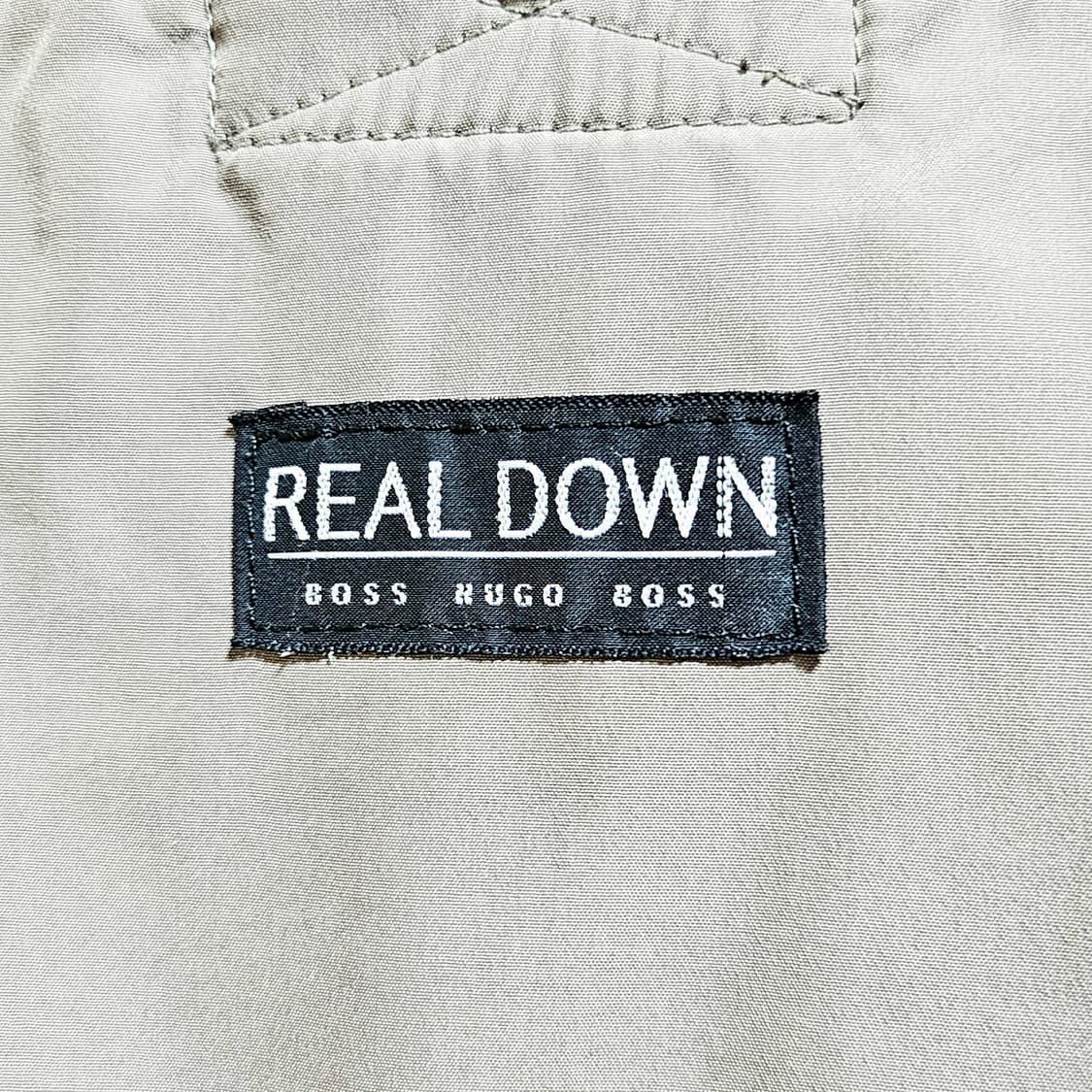 [50(XL)][휴고보스] 올드 리얼다운 COBO-N 숏 푸퍼 다크브라운 상품이미지9