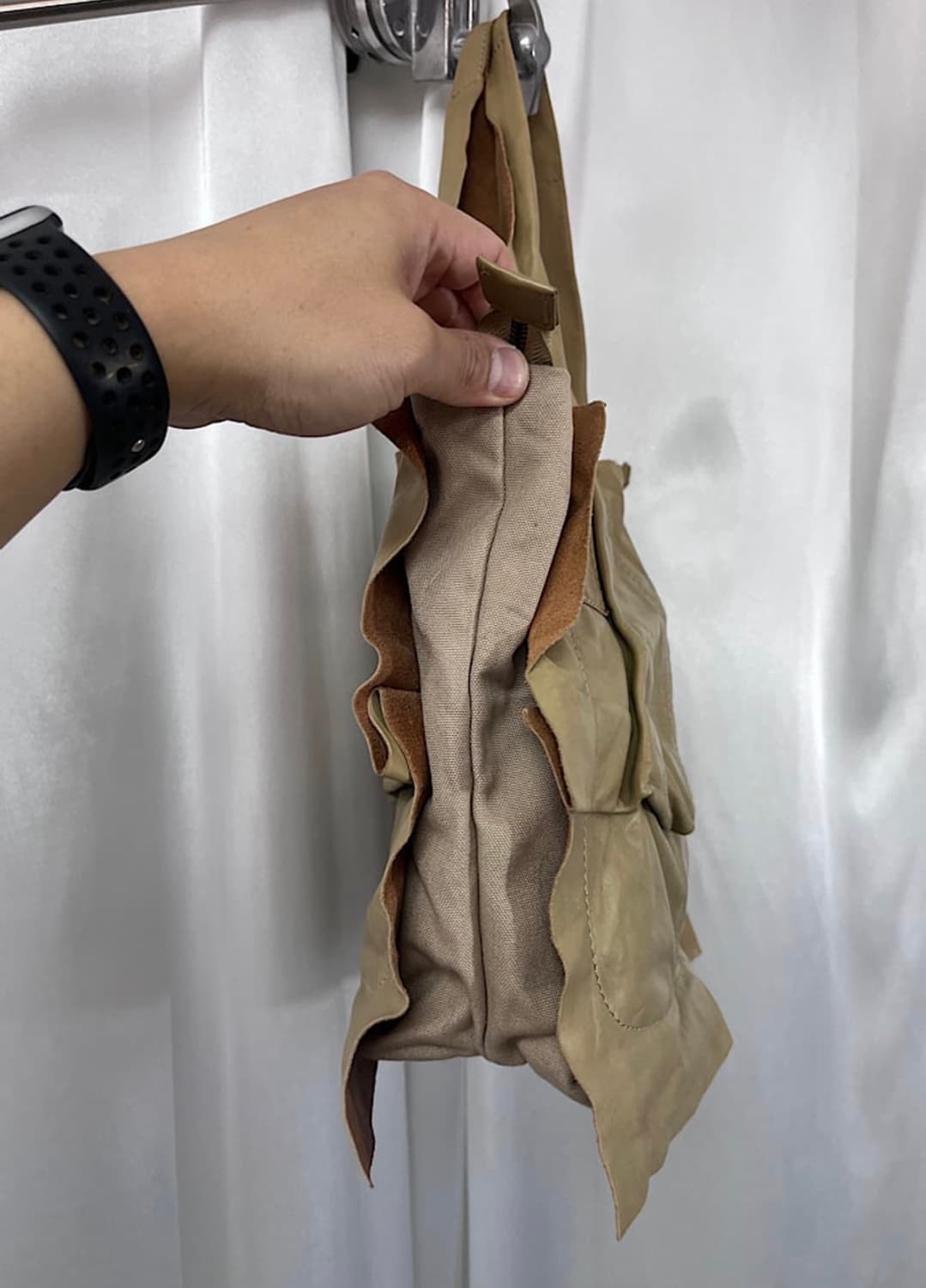 빈티지 가죽 주름 숄더백 상품이미지3