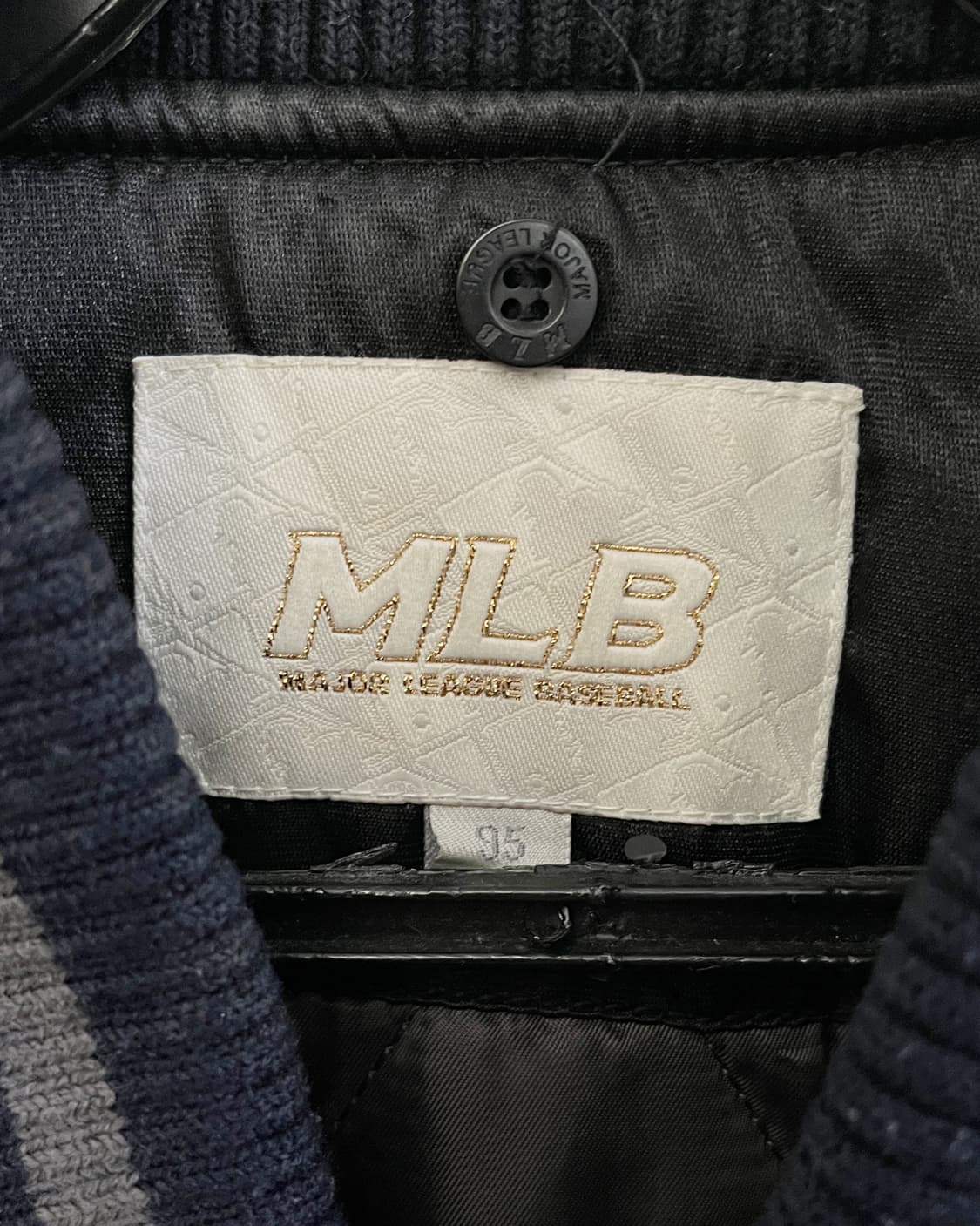 MLB 00s 뉴욕 양키즈 퀼팅 점퍼 블랙 상품이미지9