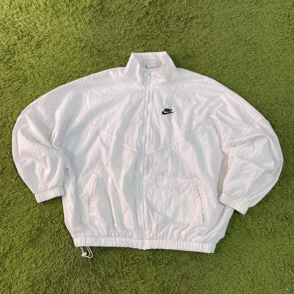 나이키 신형 화이트 바람막이 상품이미지1
