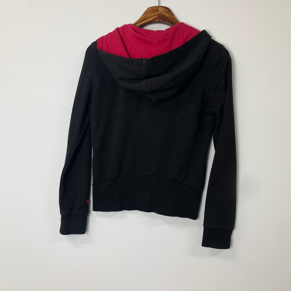 푸마 자수로고 블랙 후드집업 상품이미지3