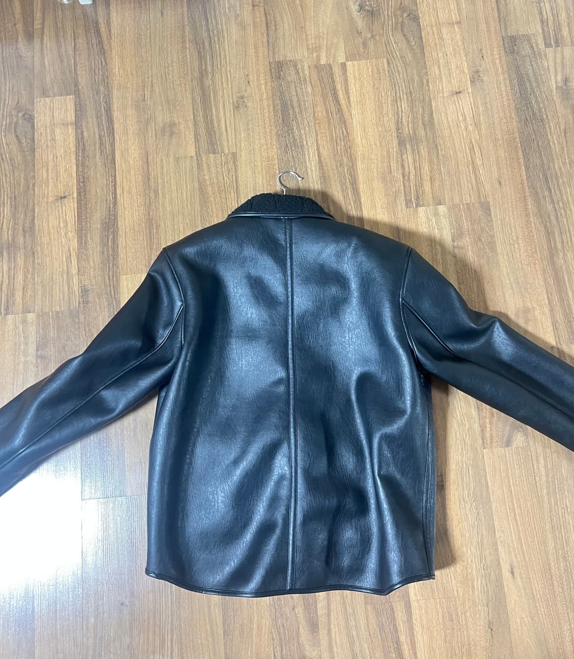 ERA 무스탕 블랙 판매 상품이미지4