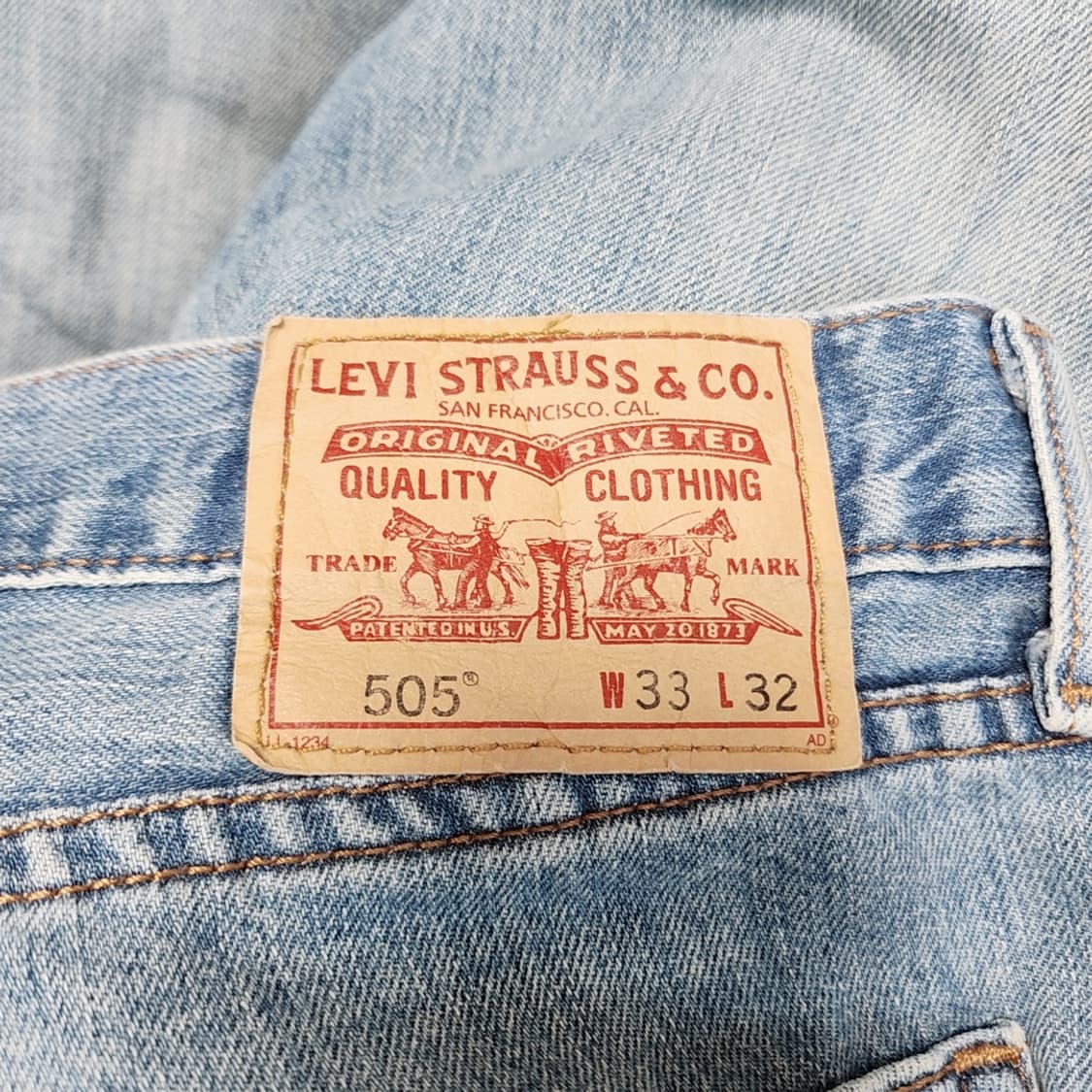 [33] 리바이스 와이드핏 505 연청 청바지 데님팬츠 상품이미지3