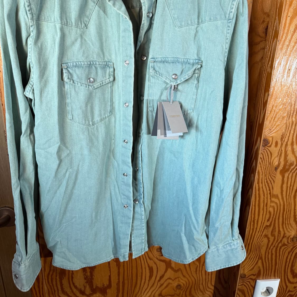 톰포드 그린 데님 청 셔츠 새상품 판매 합니다. 상품이미지4
