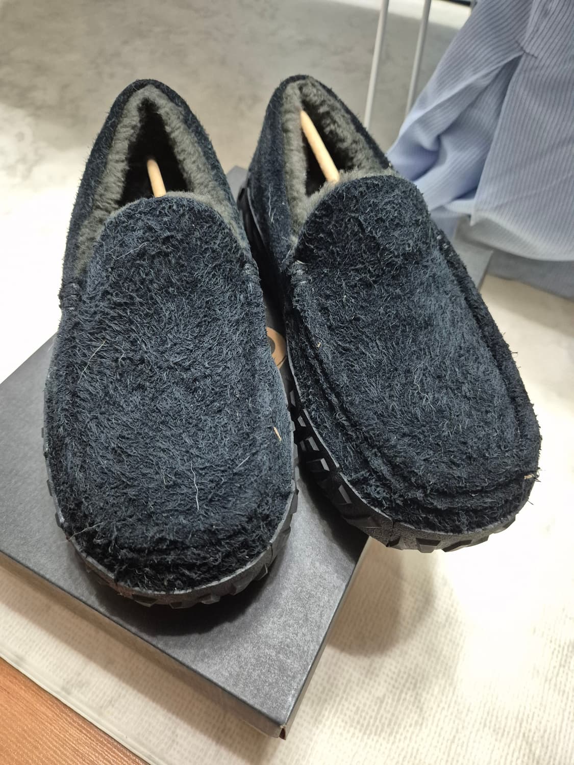 UGG(어그) Vibram Wrap Tech Ascot 로퍼입니다. 상품이미지1