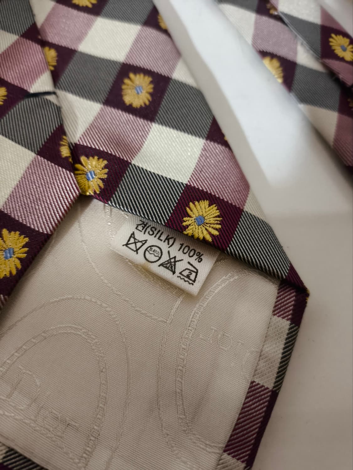 크리스찬디올 플라워 넥타이 상품이미지3