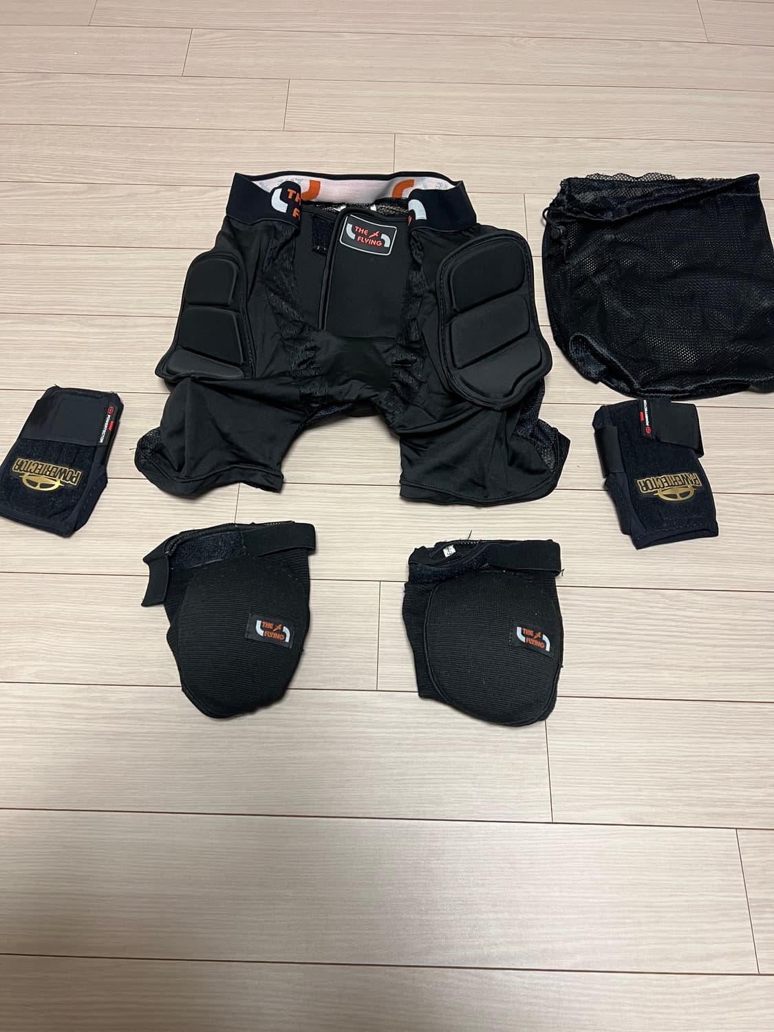 스키·스노우보드 보호대 풀세트 | 엉덩이/골반·무릎·손목 | 안전장비 상품이미지1