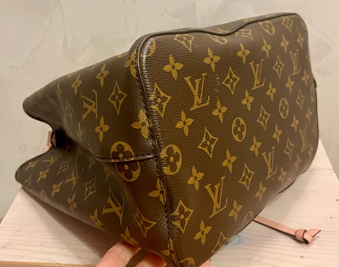 루이비통 Louis Vuitton 네오노에 MM 모노그램 로즈파우더 상품이미지7
