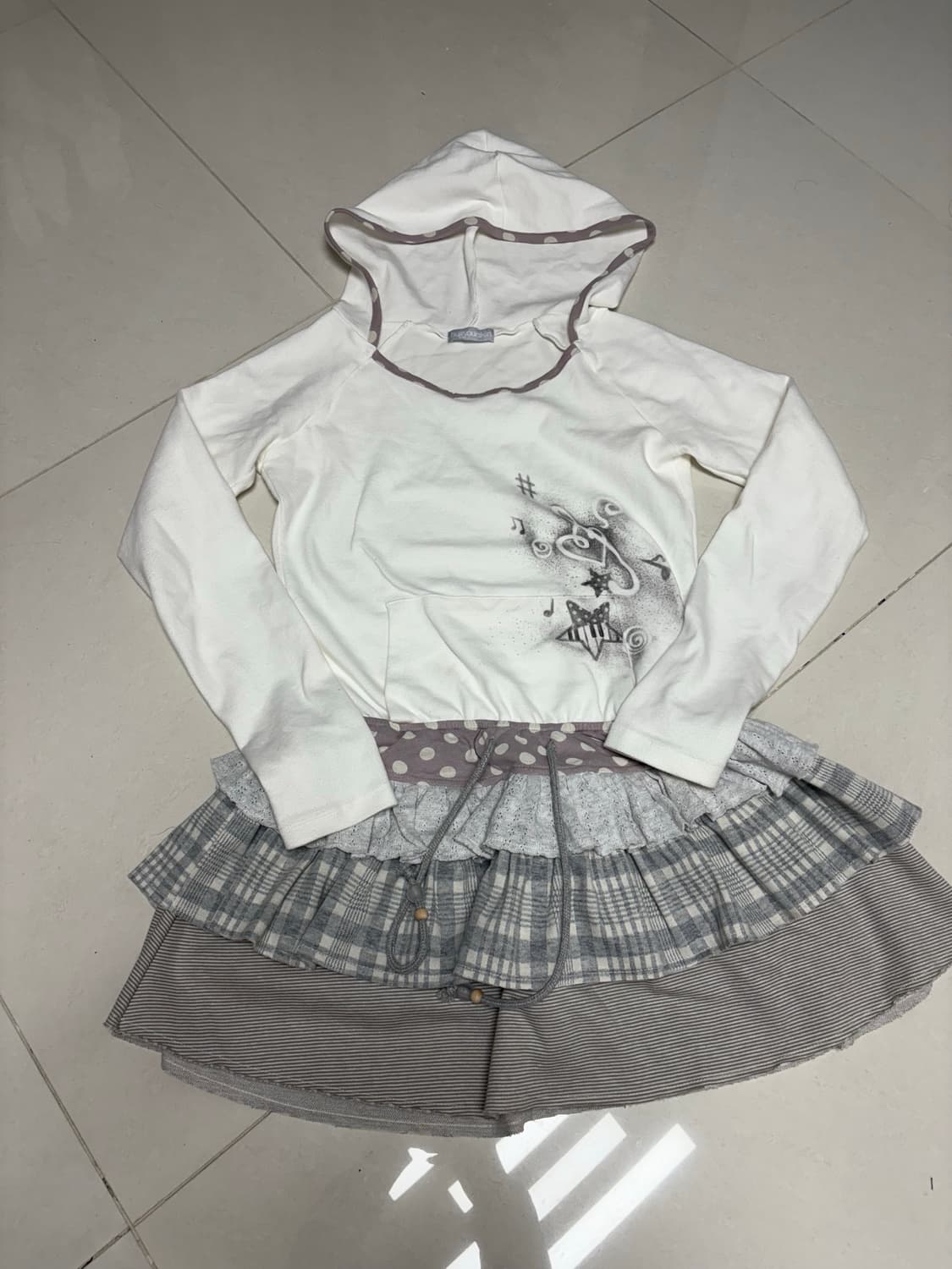 허그유어스킨 캉캉 레이어드 후드 드레스 아이보리  상품이미지4