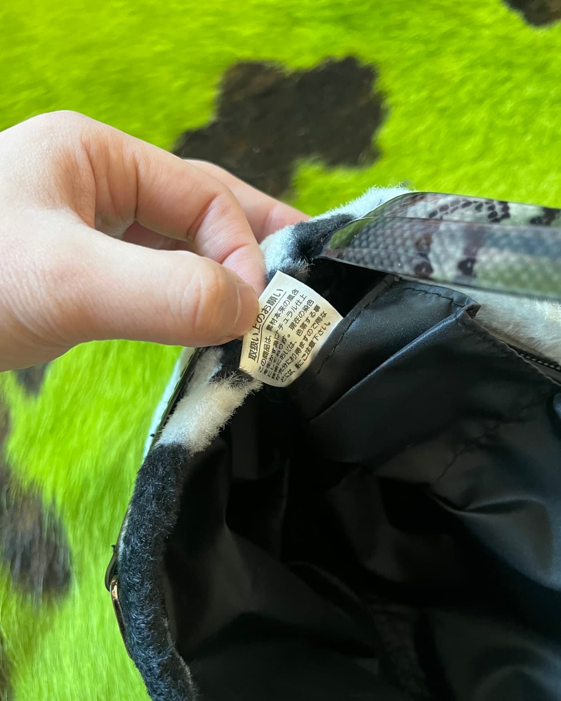 KANSAI YAMAMOTO Milk Cow Faux Fur Bag 상품이미지7