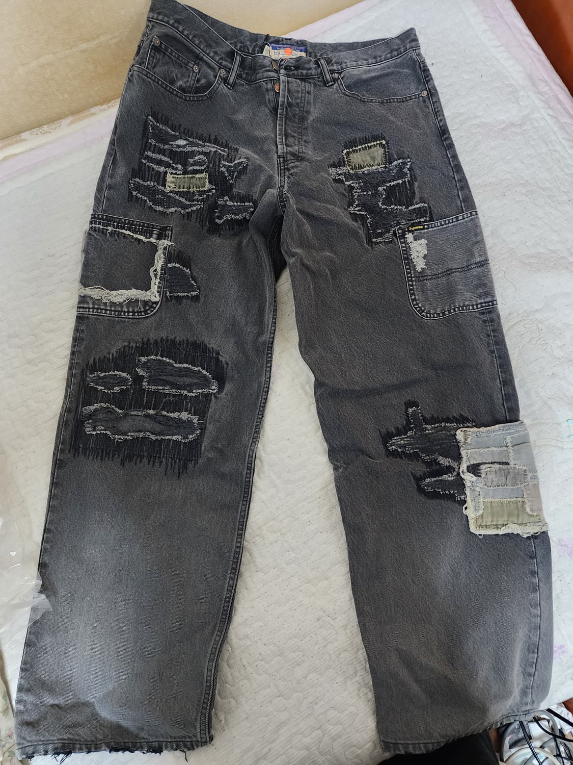 슈프림 블랙민즈 멘디드 루즈 핏 진 워시드 블랙 36 상품이미지4