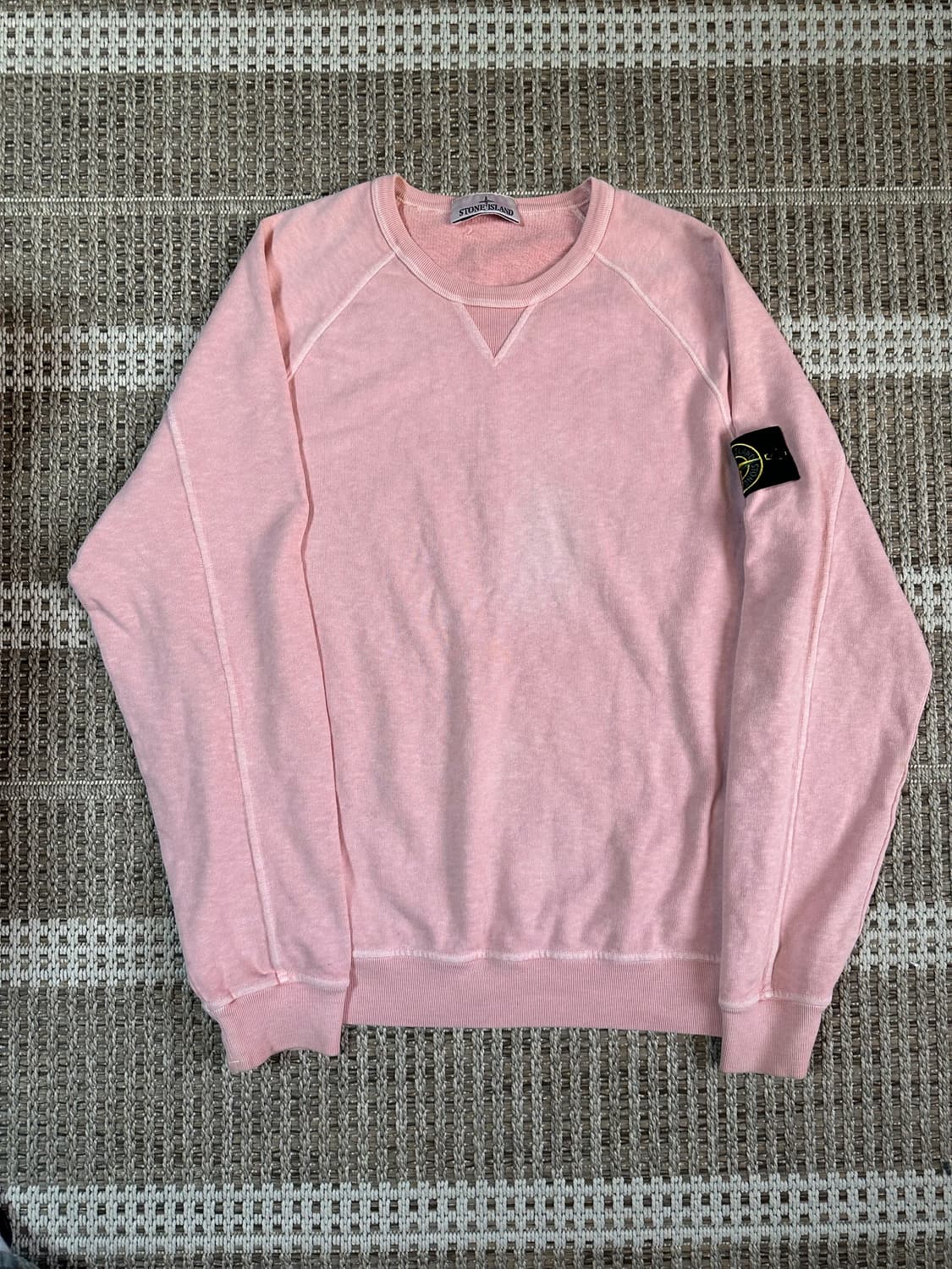 스톤아일랜드 핑크 맨투맨 M(95)23FW 상품이미지1