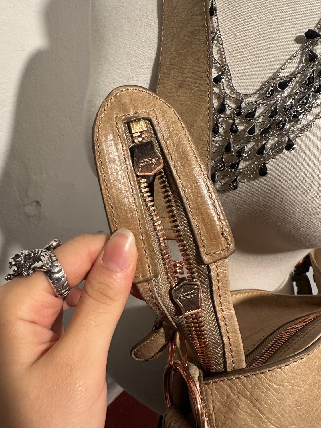 Balenciaga 발렌시아가 모터백 미듐 베이지 상품이미지3