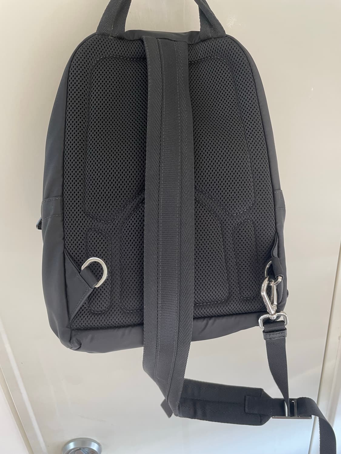 프라다 리나일론 슬링백팩 상품이미지6