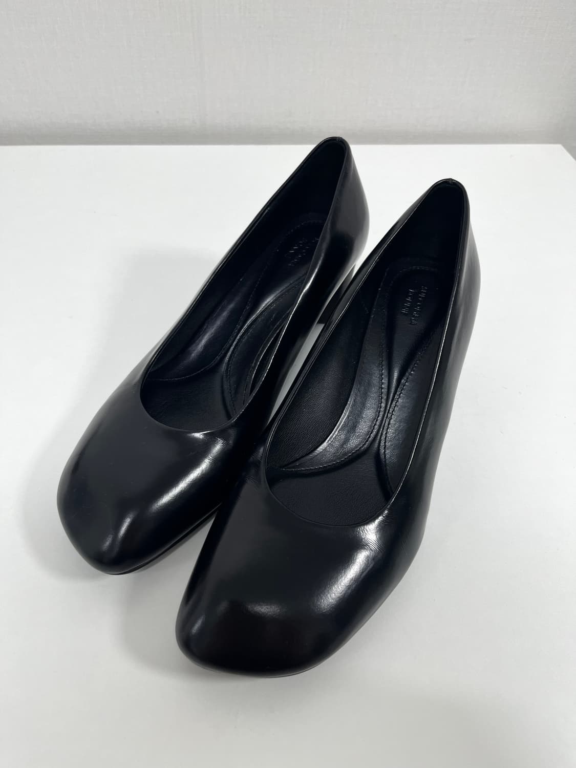 [235-240] 꼼데가르송 st 슈콤마보니 구두 상품이미지1