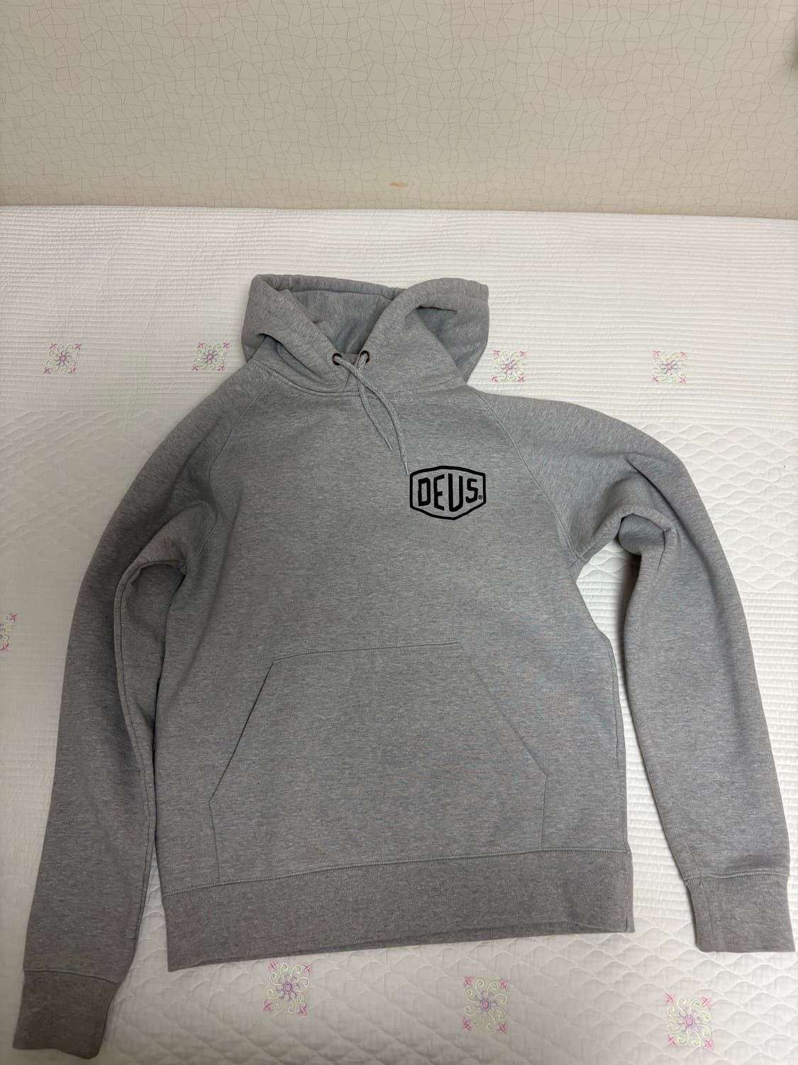 (정품)(새상품)데우스 서울 후드티 상품이미지3