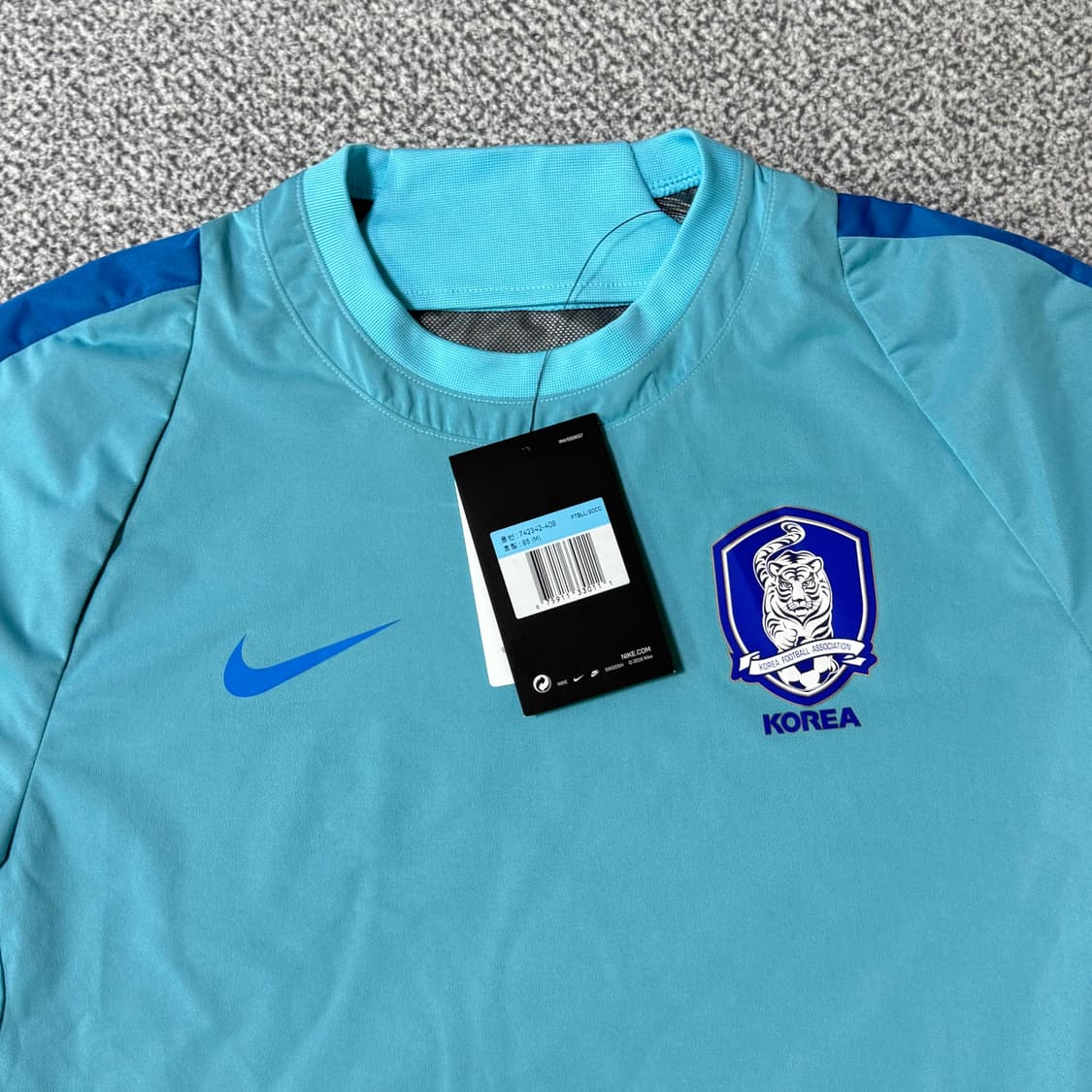 [택달린 새상품] 축구 국가대표 바람막이 여성용 상품이미지3