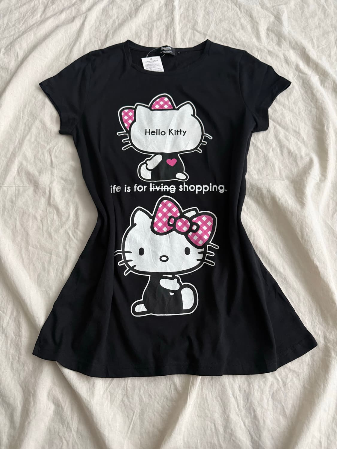 산리오 헬로키티 블랙 반팔탑(새상품) 상품이미지1