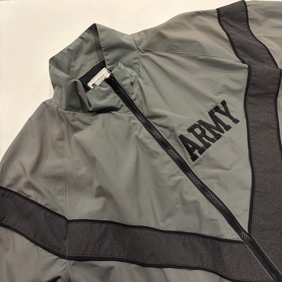 [M] 미군 Army IPFU 바람막이 자켓 그레이 B954 상품이미지3