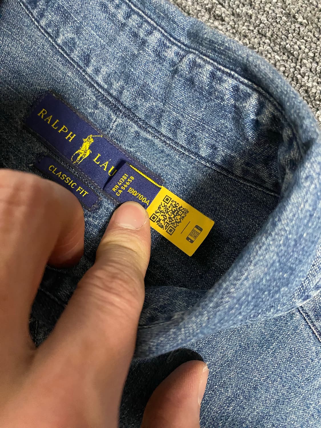 거의 새옷 옷정리 급처중. 최신형 QR택 폴로 청남방 상품이미지4