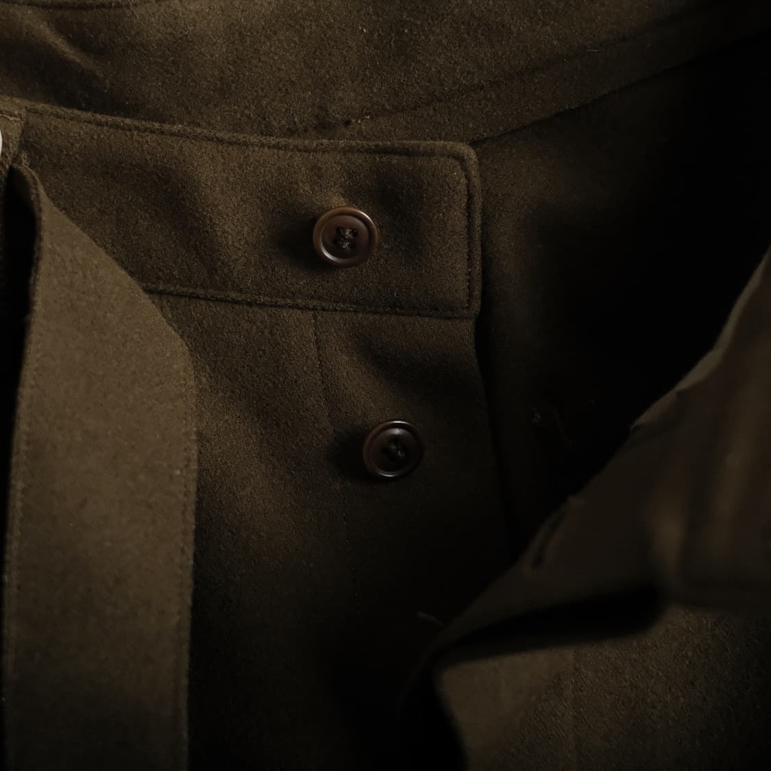 Comoli 코모리 울 벨티드 팬츠 카키 1(29-31)사이즈 상품이미지10