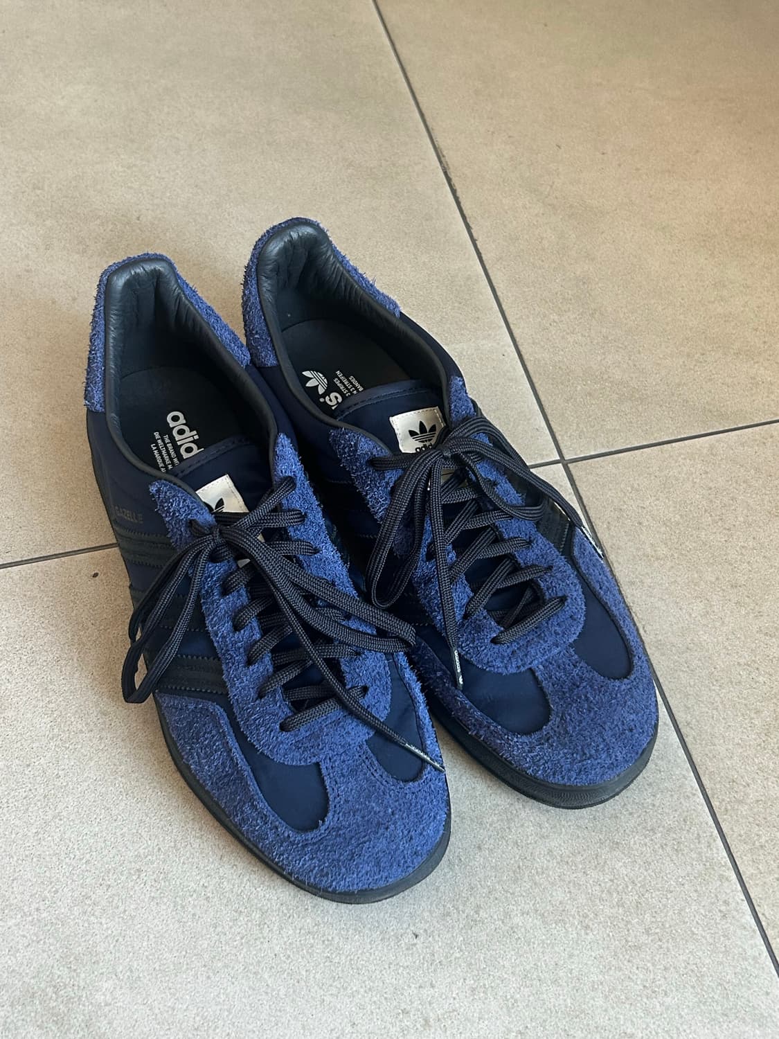 아디다스 x 히카리 시바타 가젤 인도어 나이트 인디고 나이트 그레이 상품이미지1