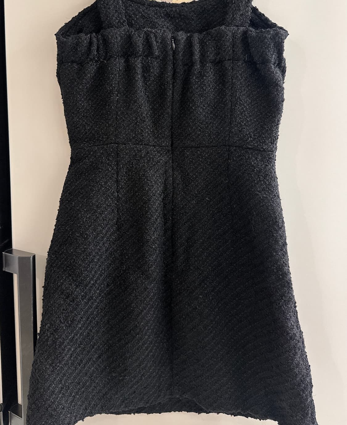 [새상품] T.O.T.T. 블랙 트위드 미니 원피스 상품이미지2