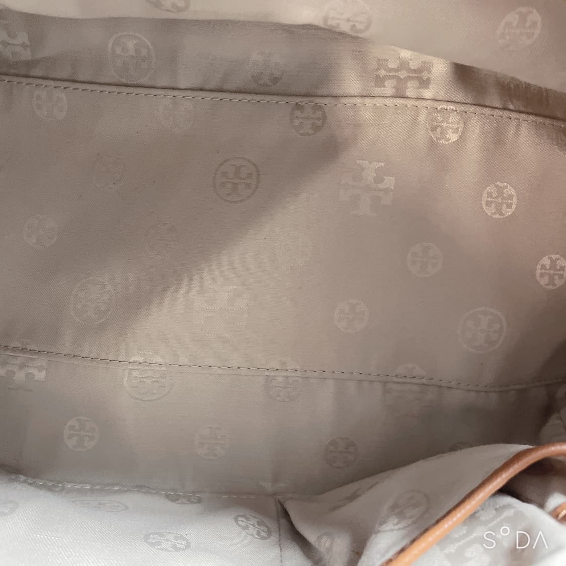 토리버치 브라운 토트백 상품이미지9