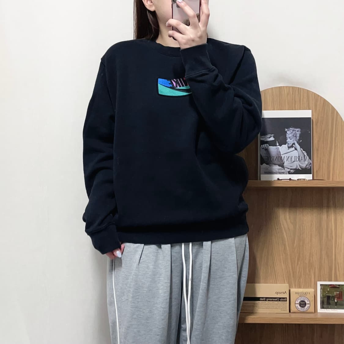 [정품] 나이키 블랙 패치로고 기모 맨투맨 [ M ] 상품이미지2