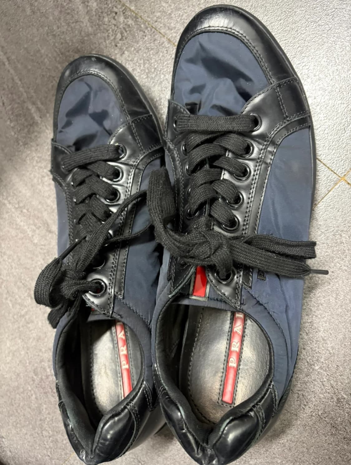 프라다스포츠 레더 나일론 스니커즈 상품이미지2