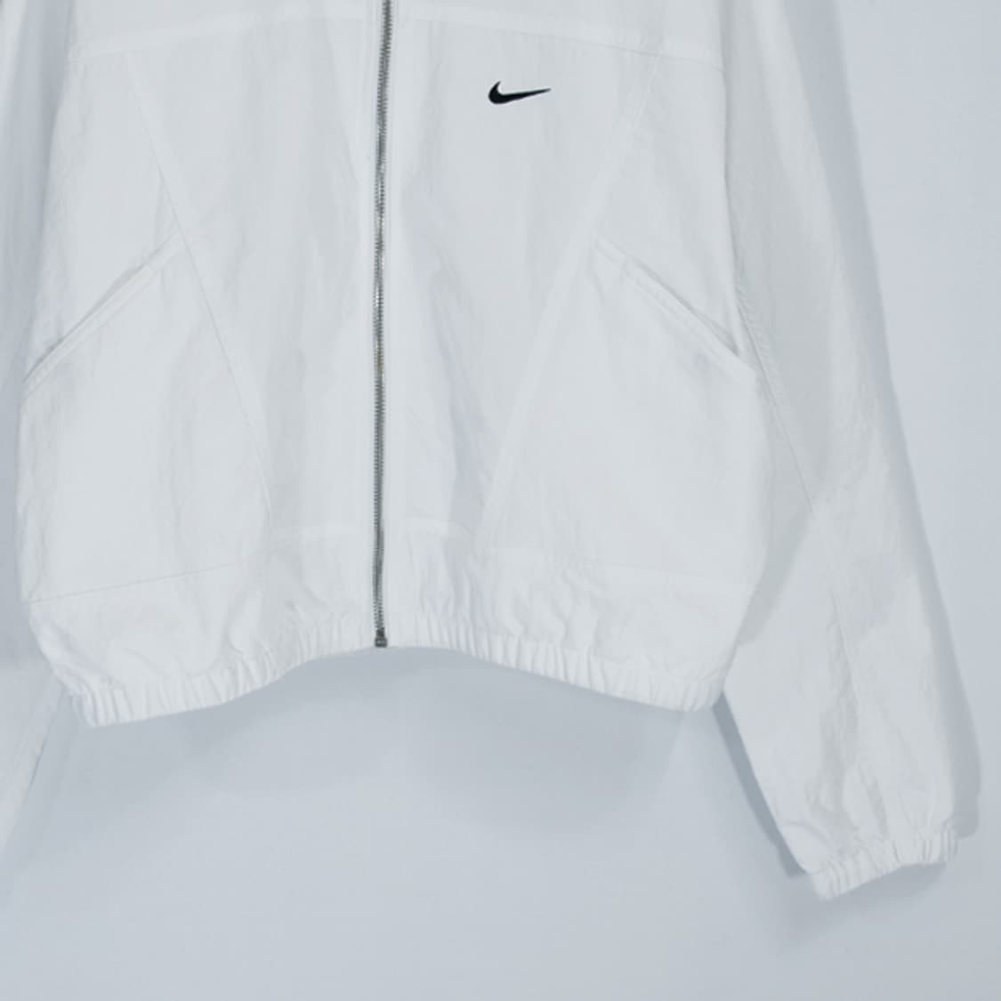 NIKE 크롭윈드브레이커 상품이미지4