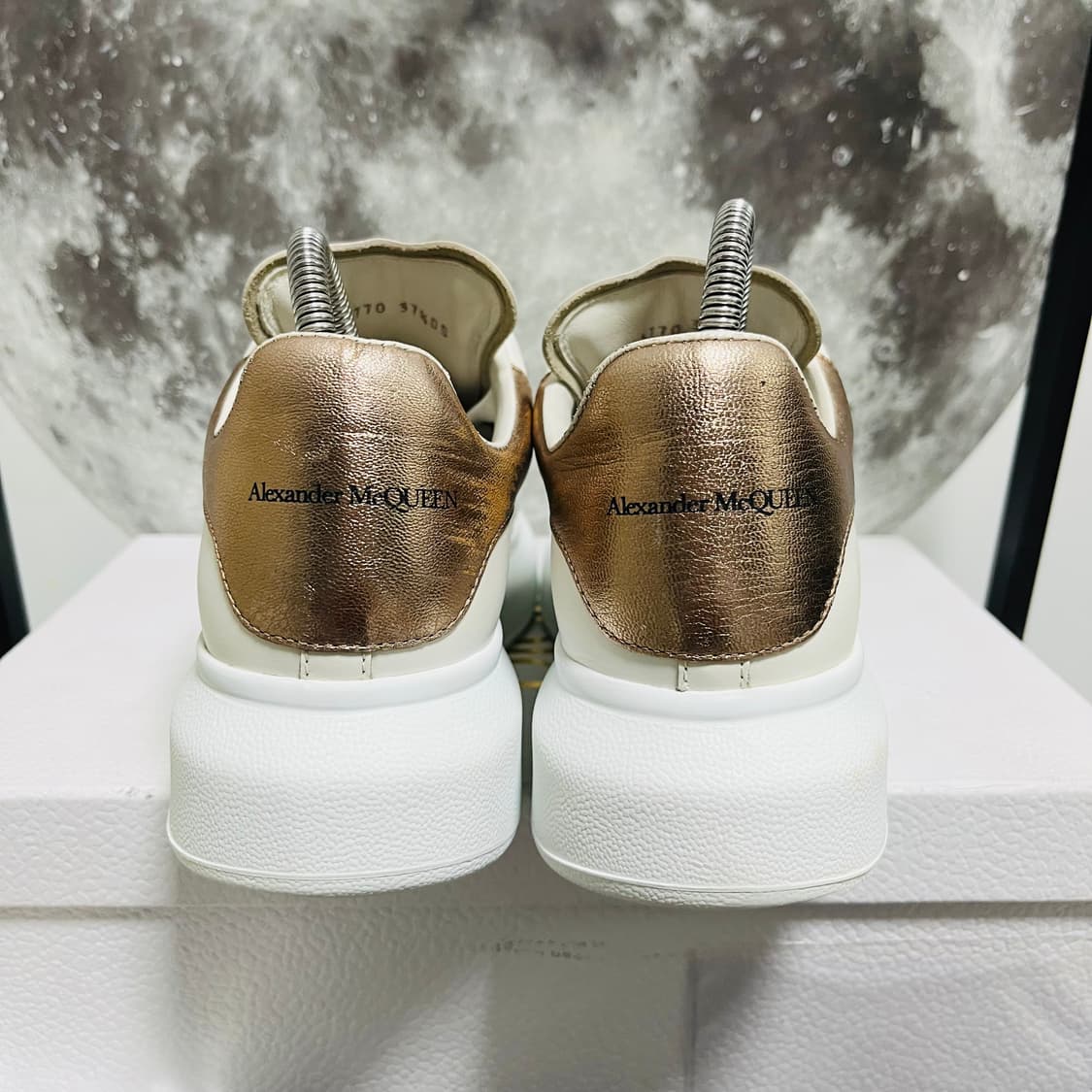 정품 37.5) 알렉산더 맥퀸 로즈골드 오버솔 스니커즈 235~240 상품이미지4