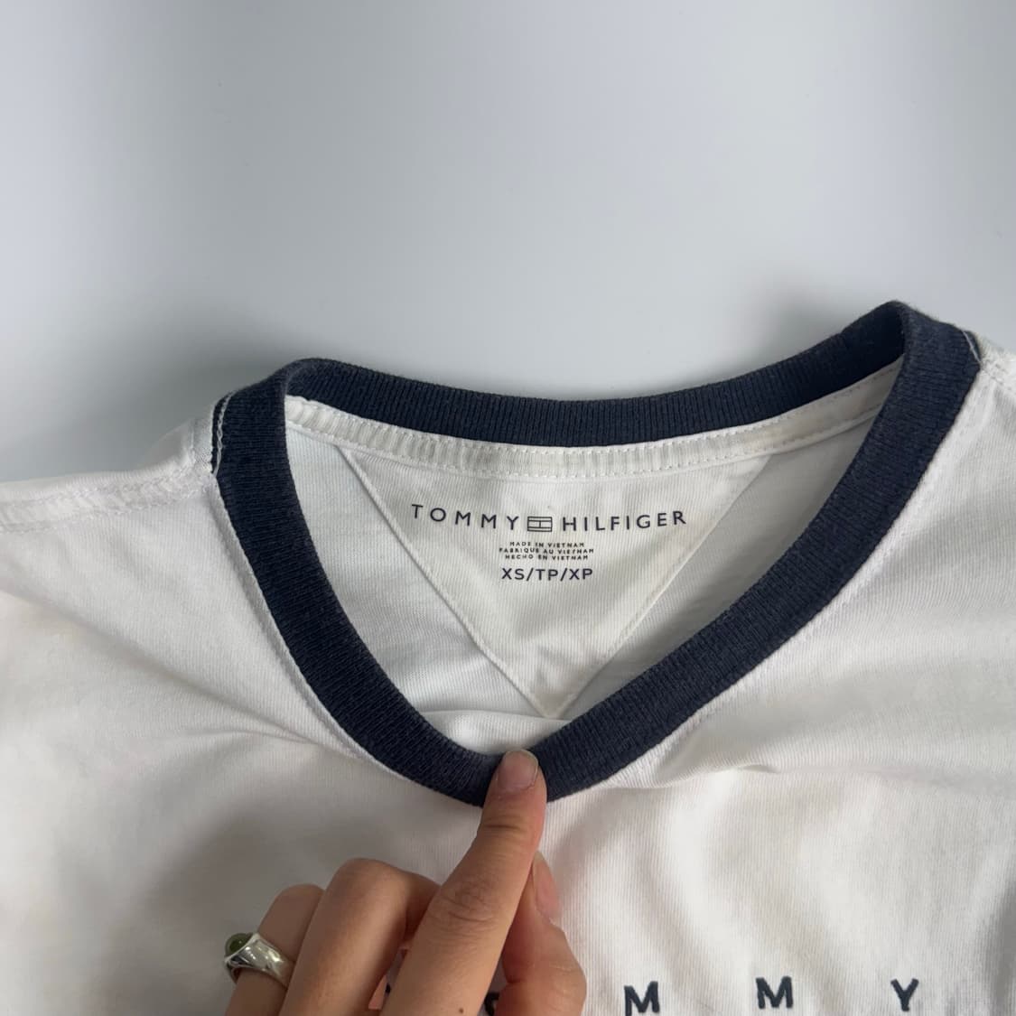 Tommy Hilfiger 타미힐피거 화이트 반팔 상품이미지5