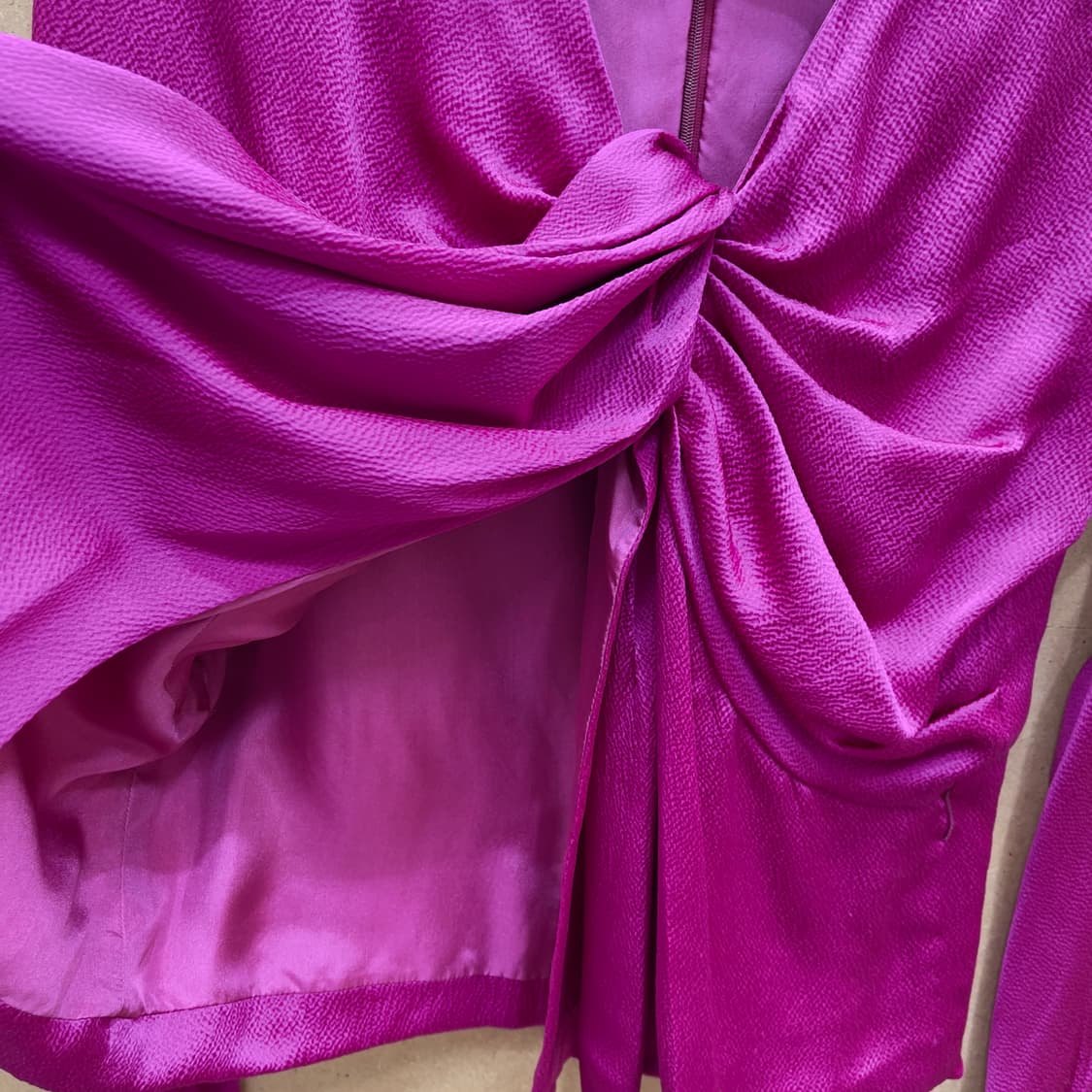 크리스찬디올 노티드 실크 블라우스 상품이미지3