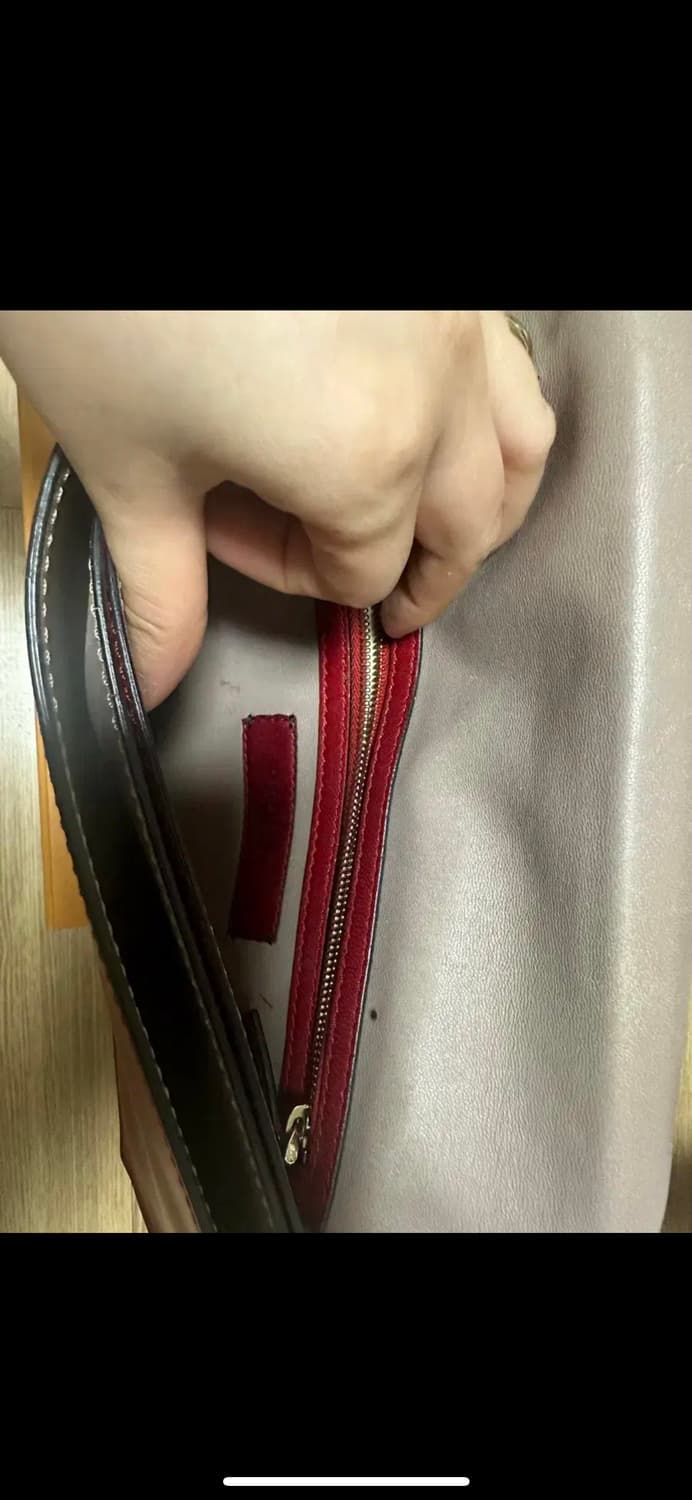 발렌티노 락스터드 미듐 클러치 상품이미지5