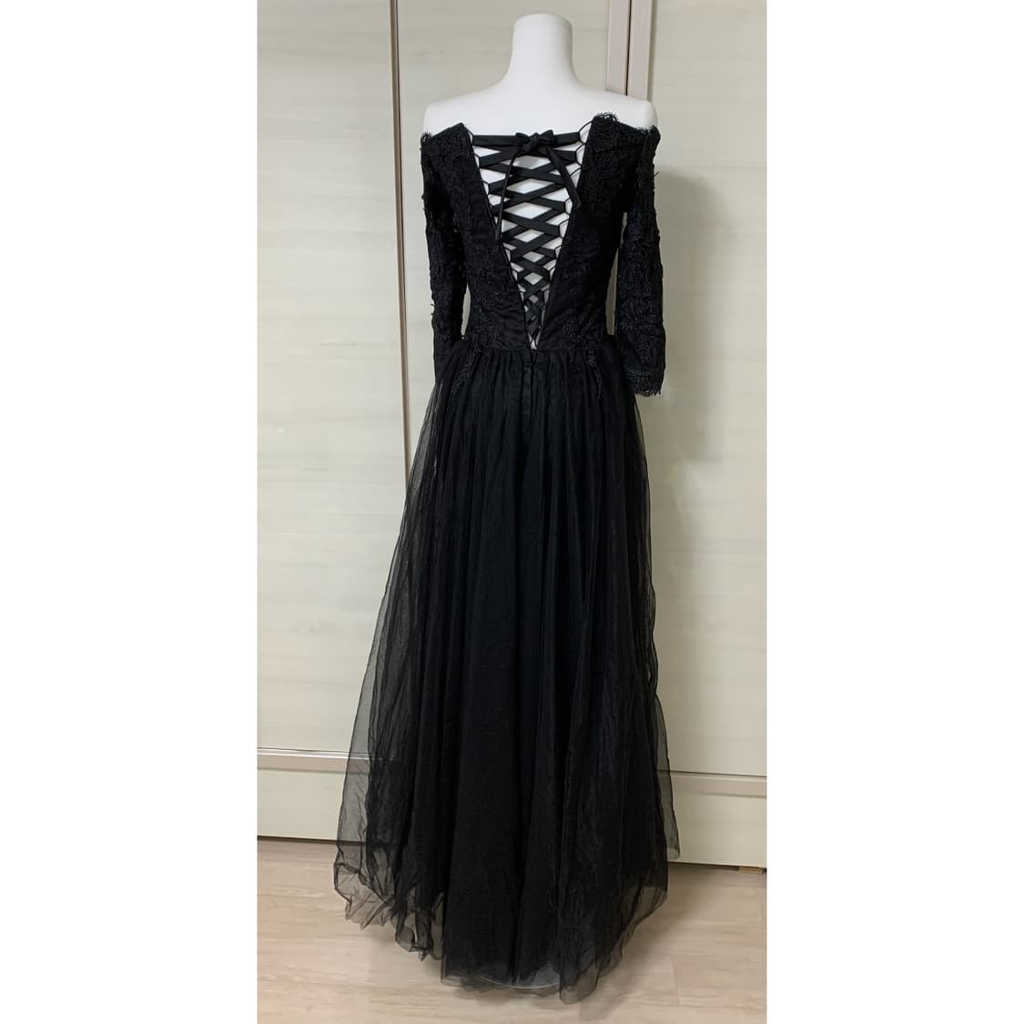 파티 연주회 코르셋 오프숄더 드레스 블랙 웨딩드레스 쉬폰 자수 레이스업 상품이미지3