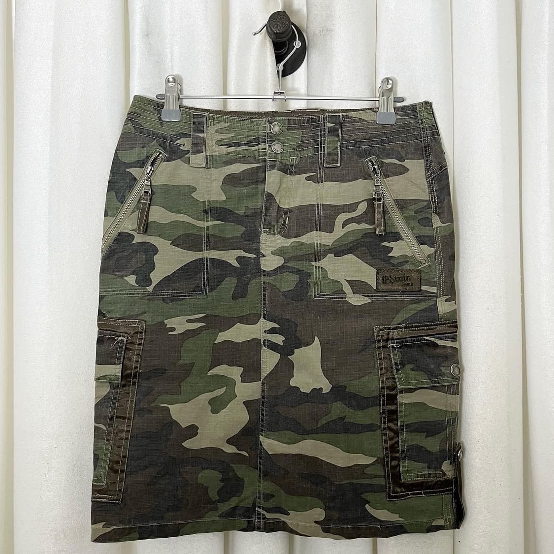 에드윈 카모 포켓 카고 스커트 상품이미지1