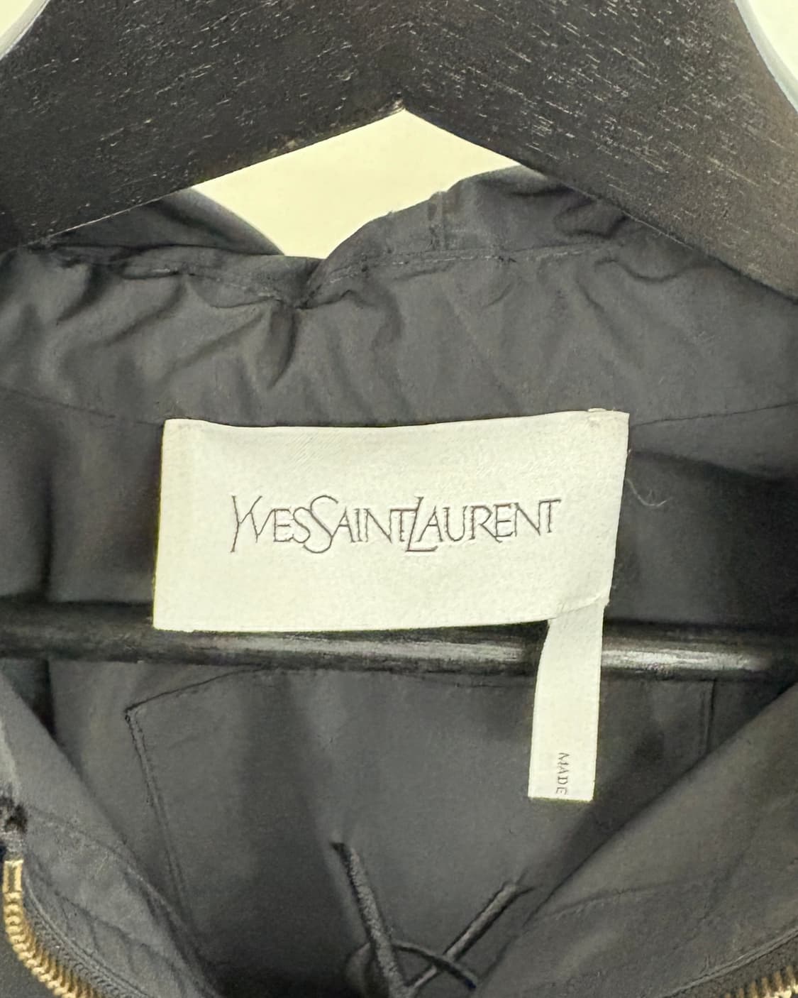 입생로랑 블랙 셔링 후디 롱 자켓 상품이미지7