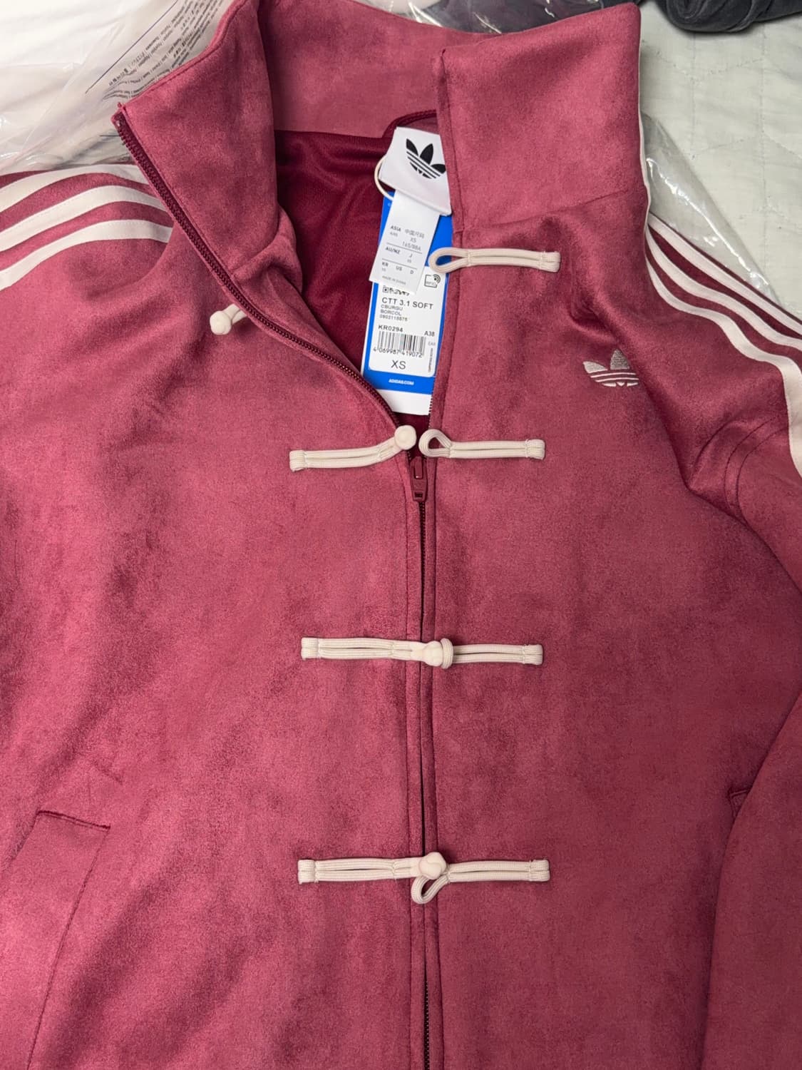 중티다스 레드 색상 xs 상품이미지1