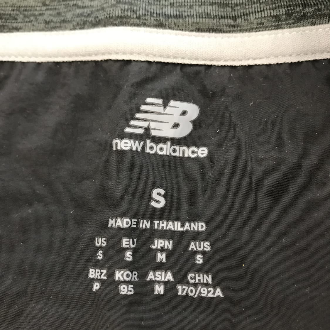 뉴발란스 히트그리드 러닝집업 [95사이즈] 상품이미지5