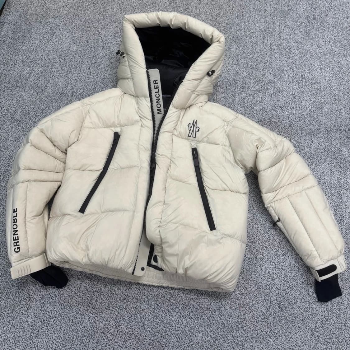 (새상품)몽클레어 그레노블 스키 자켓 상품이미지10