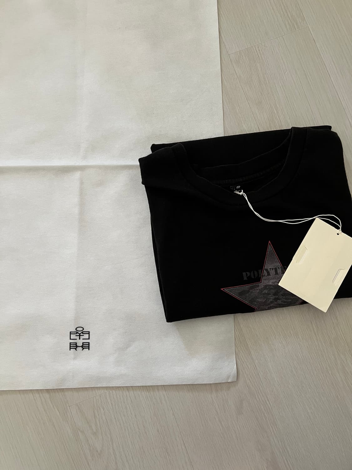 [2] 폴리테루 멤버스 티 스타 워시드 블랙 상품이미지2