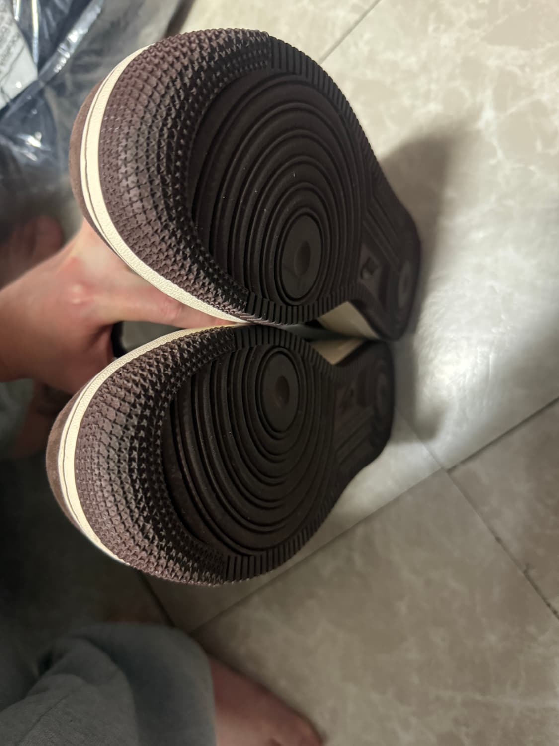 270사이즈 나이키 에어포스1 미드 초콜릿 상품이미지8