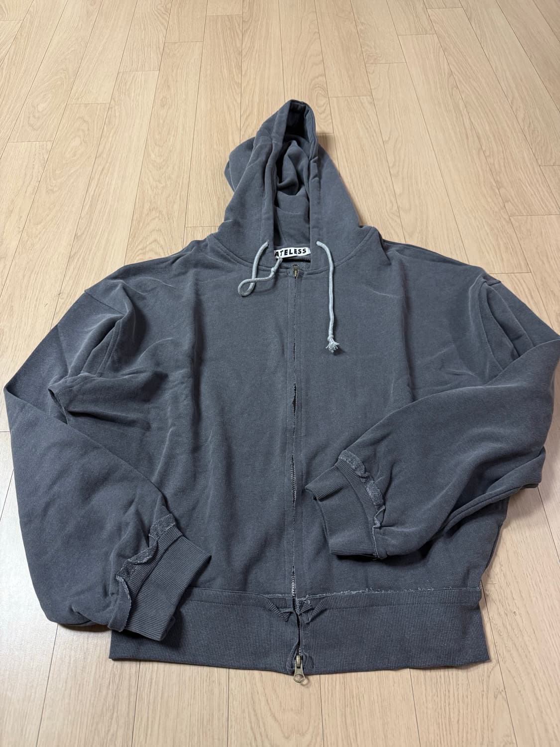 게이트리스 후드집업 새상품  상품이미지1